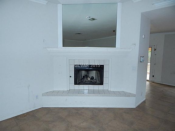 3rd image of 4668 E Cleveland Ave
