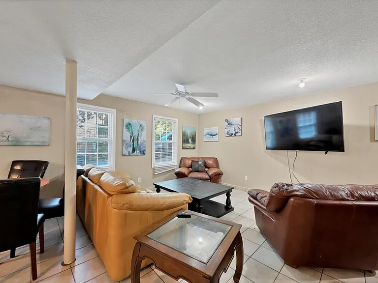 Saybrook Cir NW — Photo 6