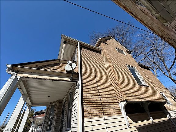 5th image of 1319 E 114th St