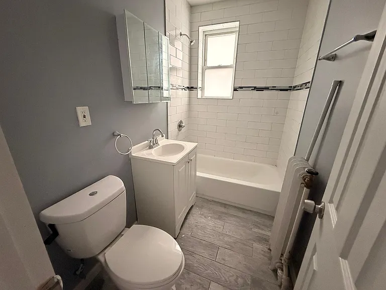 255 Lafayette Ave #12E — Photo 6
