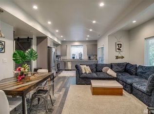 8139 4th Ave SW #2, Seattle, WA 98106