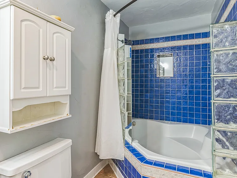 115 W Galer St #304 — Photo 8