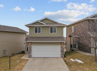 2174 Westminster Cir, Coralville, IA 52241