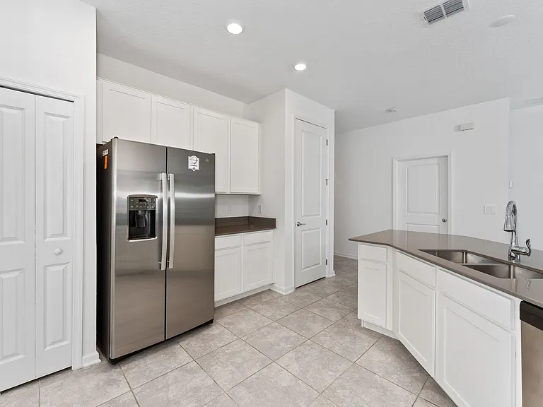 860 Daring Dr — Photo 8