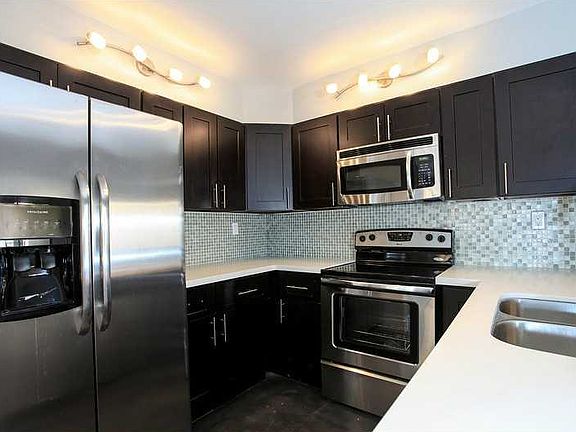 4th image of 21212 Harbor Way APT 143