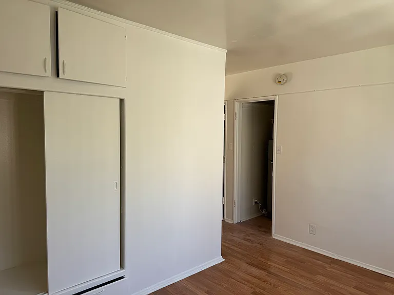 4935 Beverly Blvd #18 — Photo 5
