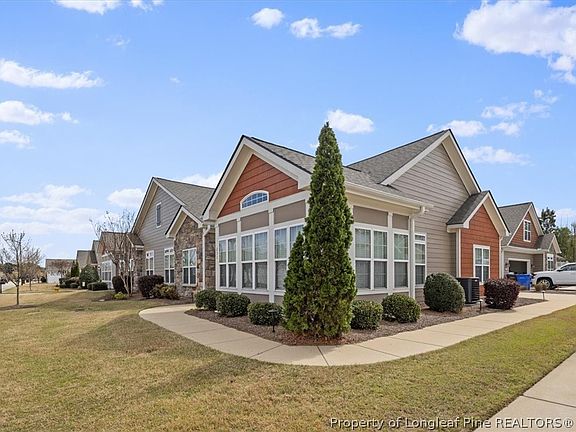 4th image of 231 Nandina Ct
