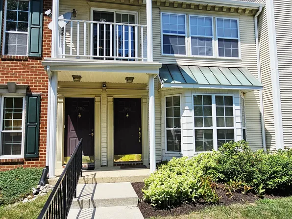 1990 Mattis St #1990, Hellertown, PA 18055