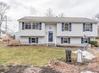 21 Jaffrey St, Johnston, RI 02919