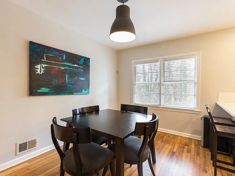 2091 Howell Mill Rd NW — Photo 9