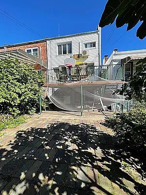 4th image of 1568 81st St