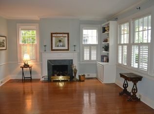 17 Lowndes St, Charleston, SC 29401