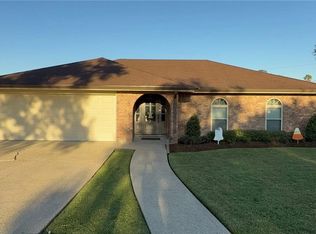 2633 Saturn St, Harvey, LA 70058