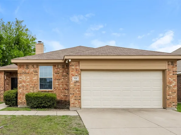 916 Buffalo Springs Dr, Fort Worth, TX 76140