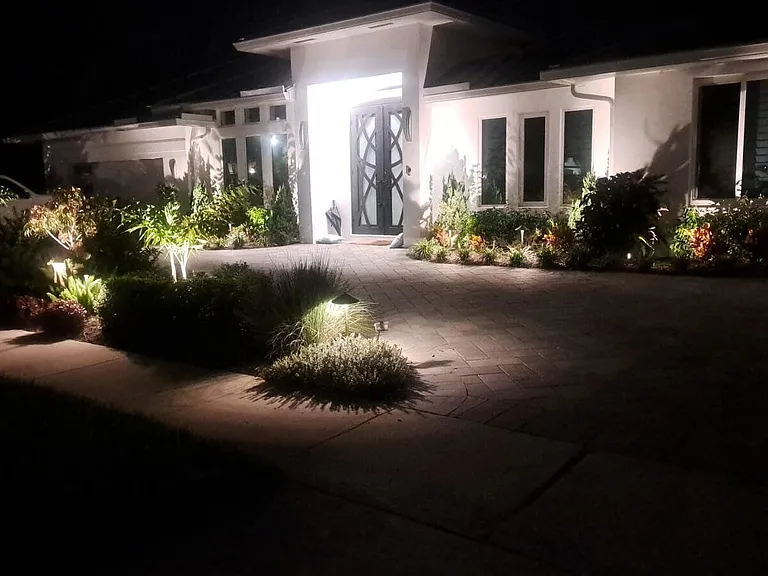 11164 Boca Woods Ln — Photo 39