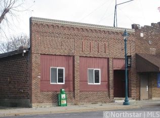 229 Meridian St N, Belle Plaine, MN 56011