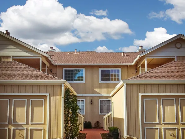 565 Lori Dr APT 30, Benicia, CA 94510