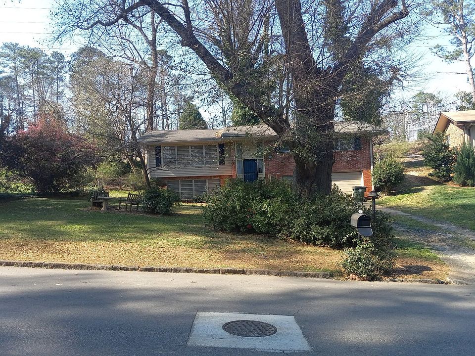 1st image of 2476 Wentworth Dr