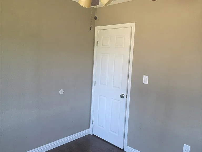 8808 Randolph St — Photo 16