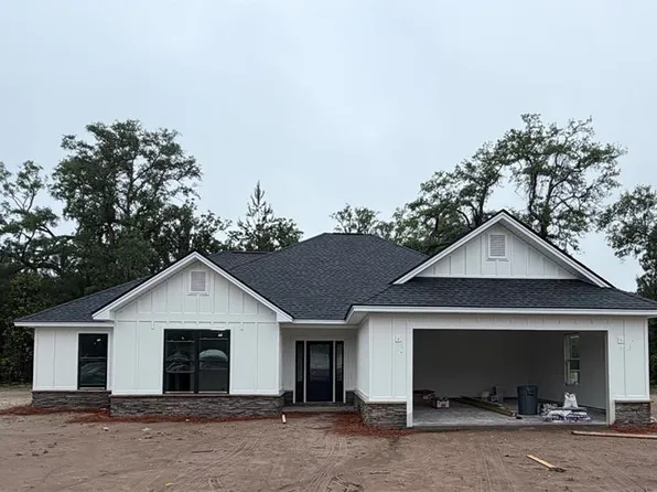 14 Holly Ct, Brunswick, GA 31525
