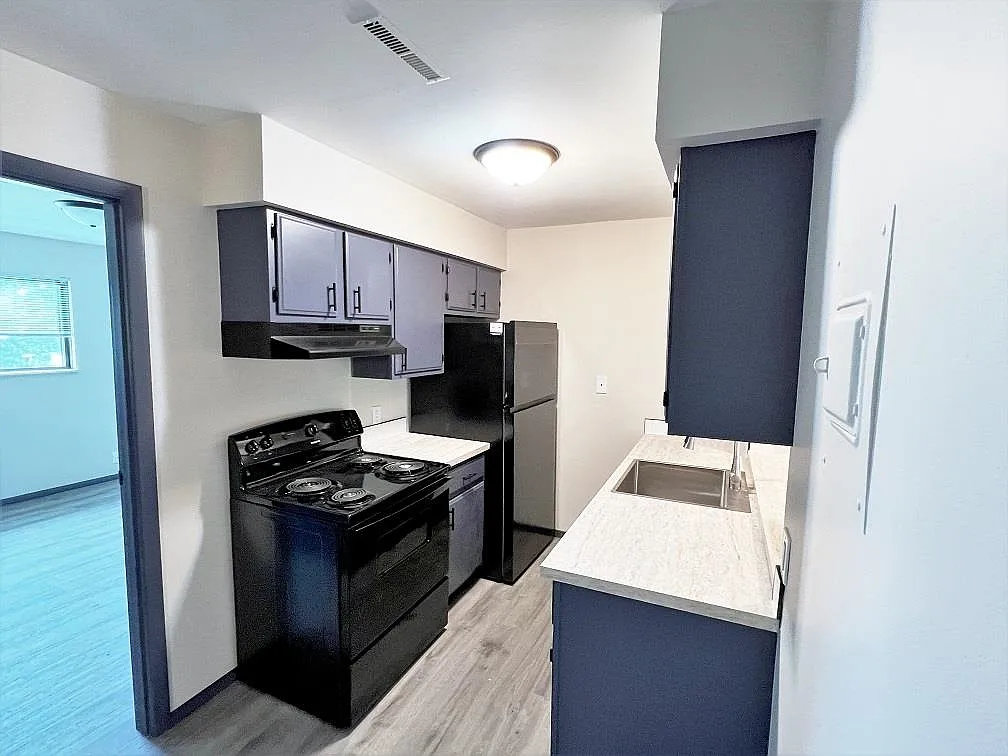 2 bed, 1.0 bath, 875 sqft, $900 — Photo 3