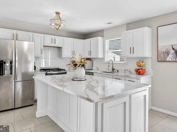 4455 Michael Jay St, Snellville, GA 30039