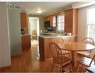 4th image of 201 Thornwood Dr