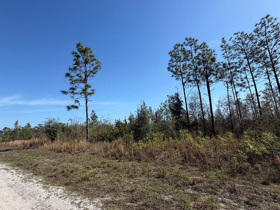 1st image of SE Colonial Way