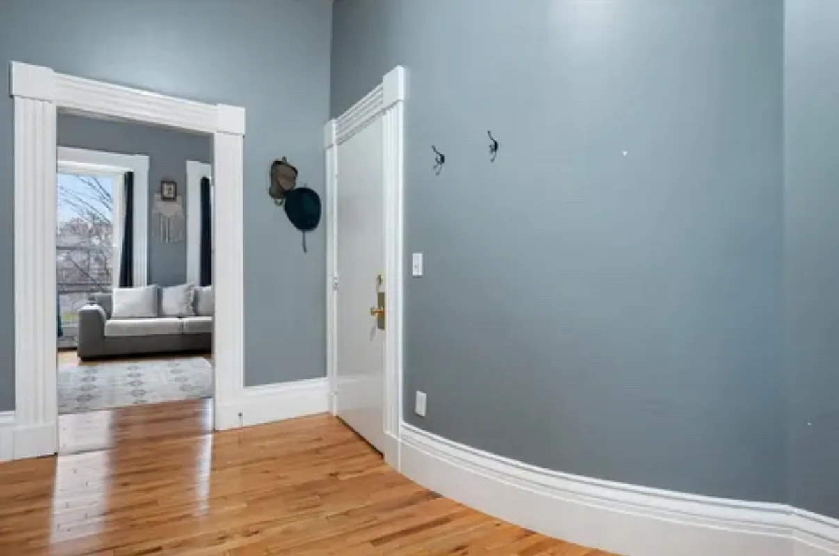 1 bed, 1000 sqft, $1,575 — Photo 2