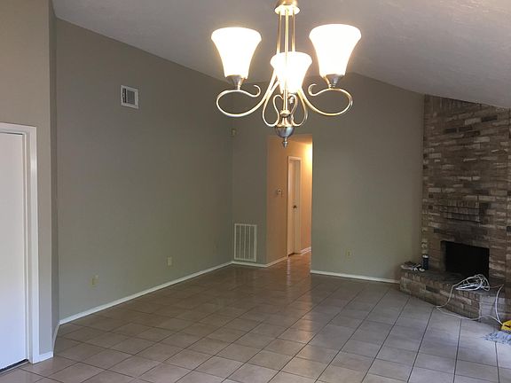 2nd image of 5111 Beaverhill Dr