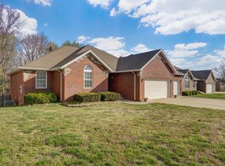 3031 W Augusta Hills Street, Springfield, MO 65803