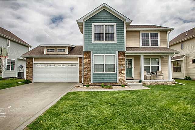 1st image of 2035 SE Leeann Dr