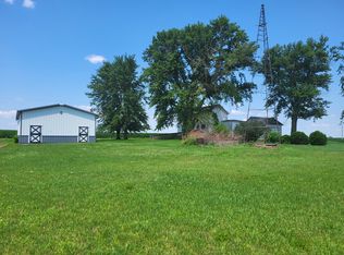 754 N 14th Rd, Streator, IL 61364