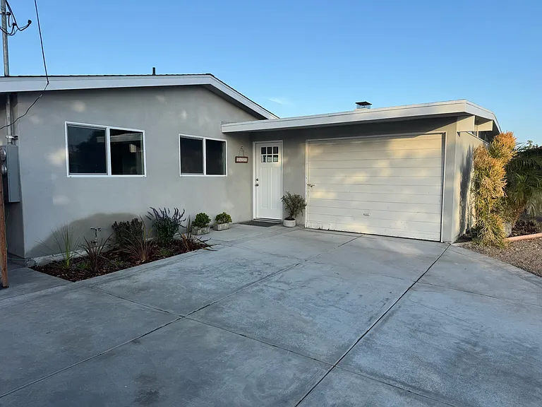 5137 Derrick Ct — Photo 2