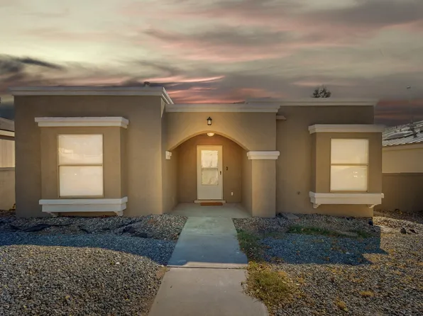 1704 Skyview Cir NE, Rio Rancho, NM 87144