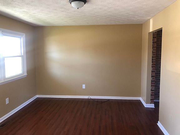 3rd image of 248 Clear Pine Dr