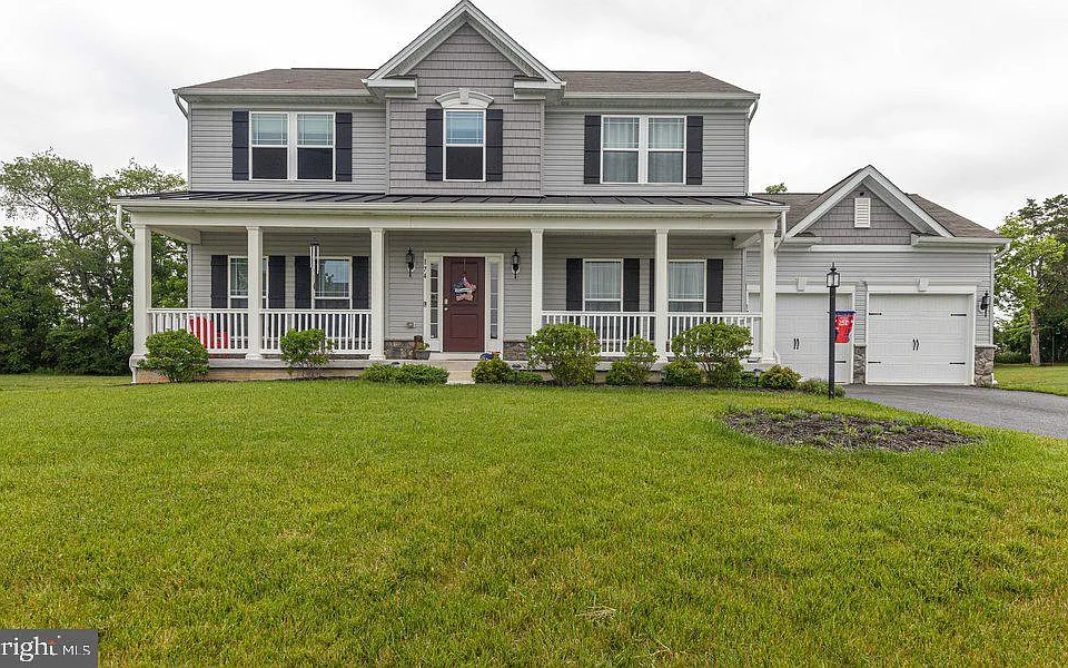 174 Paradise View Dr