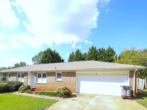 15 Berea Forest Cir, Greenville, SC 29617