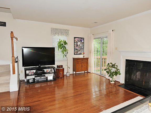 3rd image of 6700 Mockingbird Woods Ct