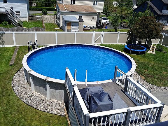 4th image of 5463 Topsfield Ln