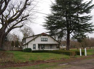 1735 Niedermeyer Dr, Central Point, OR 97502