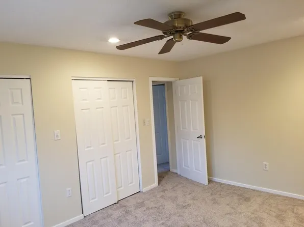 27 Regency Dr, Mount Holly, NJ 08060