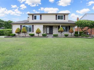 4788 Bloomfield Dr, Sterling Heights, MI 48310