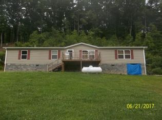 5226 Natural Tunnel Pkwy, Duffield, VA 24244