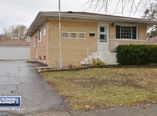 14544 Tripp Ave, Midlothian, IL 60445