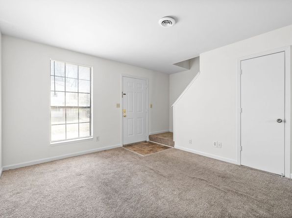 1500 W Knollwood Cir #F