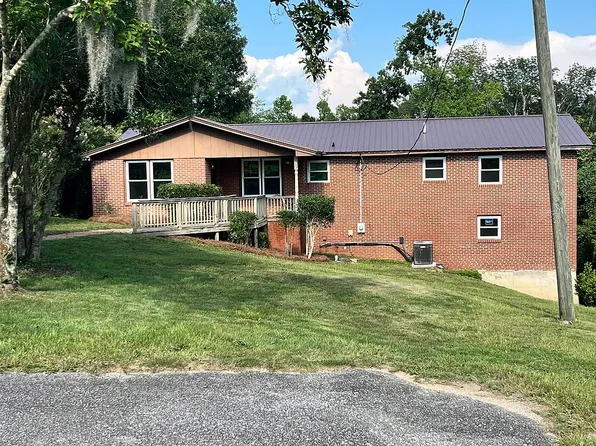 4980 Flynt Dr, Marianna, FL 32446