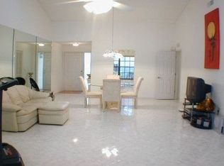 2612 Bentley Dr, Palm Harbor, FL 34684