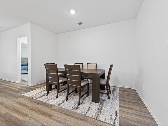 4th image of 23651 Silver Concord Dr