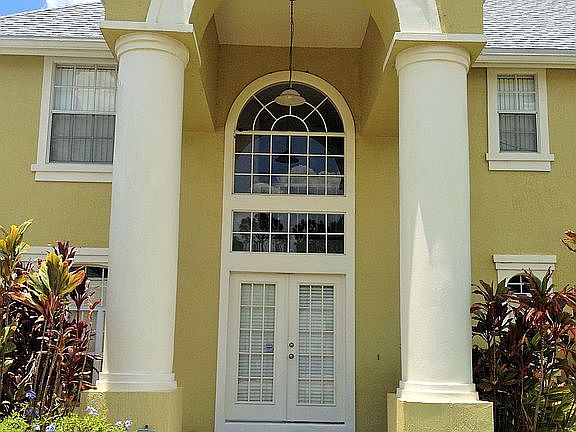3rd image of 2359 Chadwick Cir